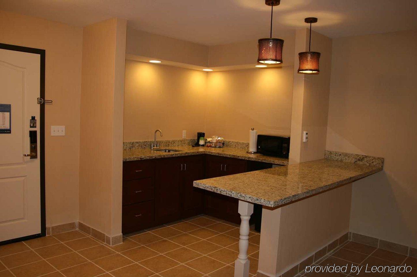 Hotel Hampton & New Castle, Pa 3*