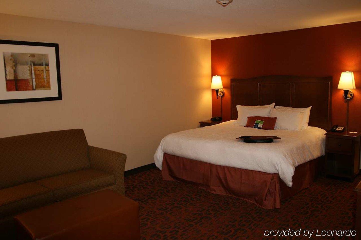 Hampton & New Castle, Pa 3* New Castle